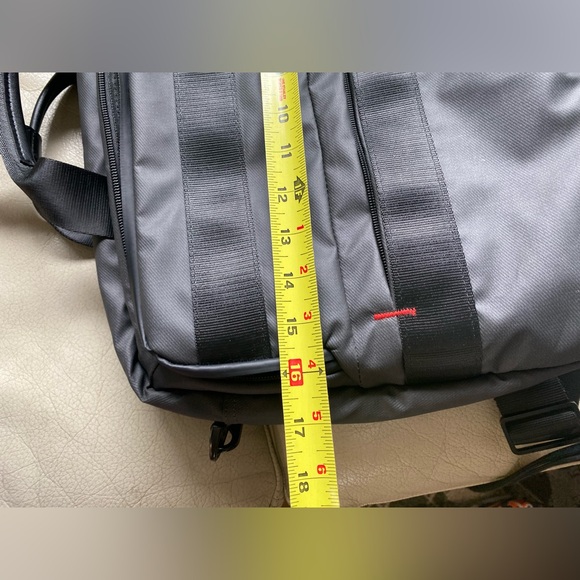 Air Canada The Tablet Crossbody Laptop Bag - Picture 6 of 13